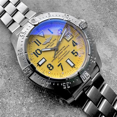 breitling 7330|breitling avenger a17330.